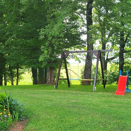 Apartman Medved Слуни Екстериор снимка